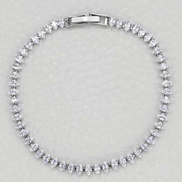 NEW “7” 925 STERLING SILVER CUT DIAMOND BRACELET, NICE BRACELET, CUTE BRACELET - Picture 2 of 5